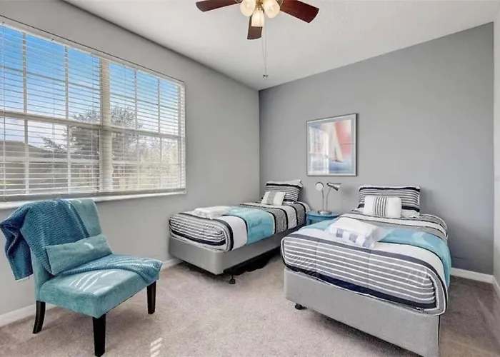Five Vacation Homes - Orlando
